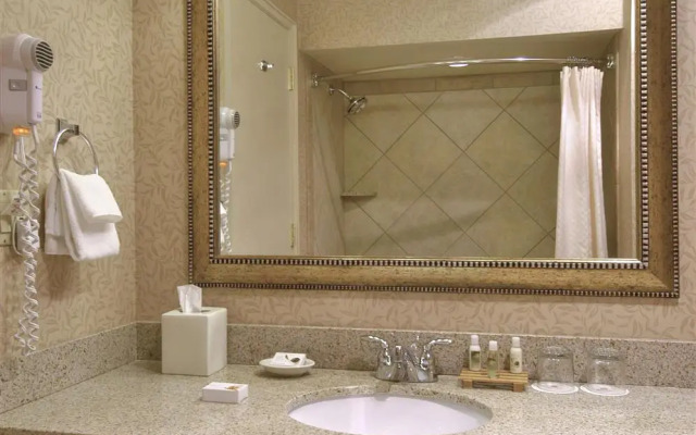 Red Lion Hotel Coos Bay