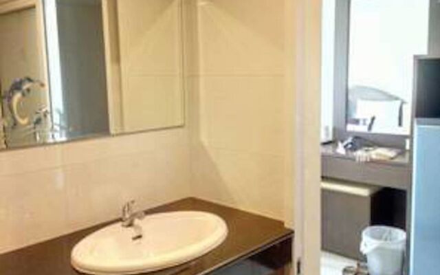 Pearl Place Hotel