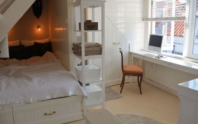 Cozy Holiday Home in Scheveningen near Beach