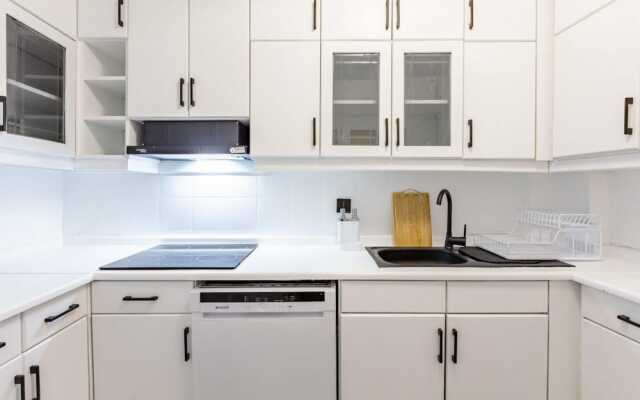 Flat With Excellent Location in Nisantasi