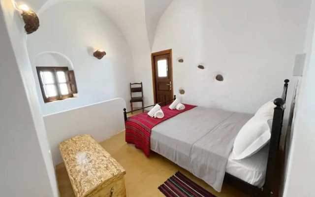 The Commander s House