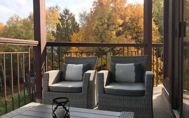 Huge 3 Bedroom Condo With a View