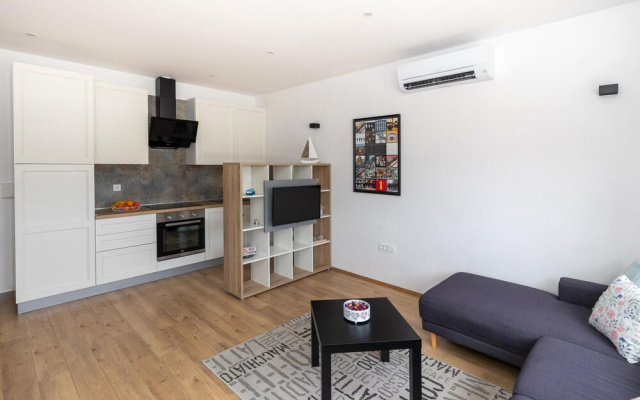 Beautiful Home in Opuzen With Wifi and 2 Bedrooms