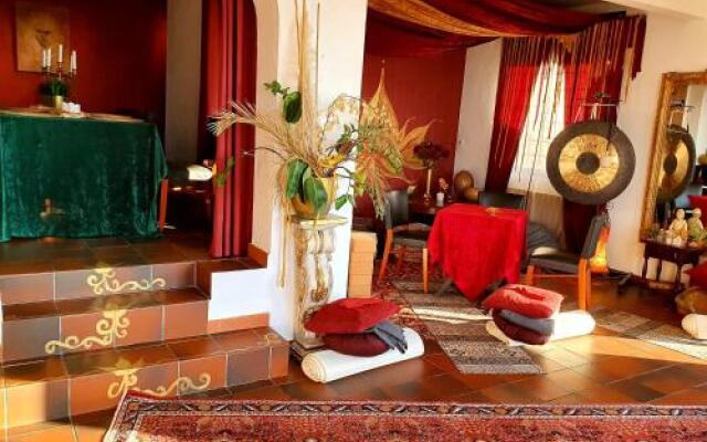 Ashram Villa Sunshine