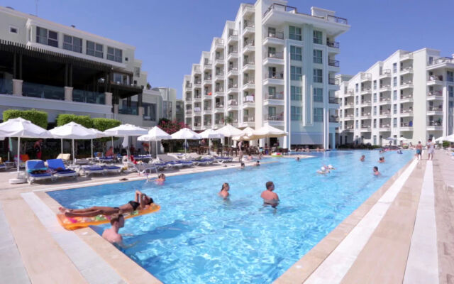 Royal Atlantis Spa & Resort