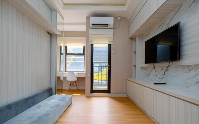 Great Deal And Homey Studio Transpark Cibubur Apartment