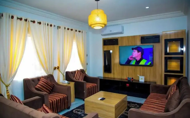 El-Mak Luxury Homes