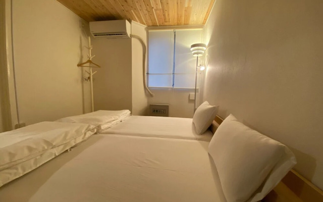 coins hostel tenjin