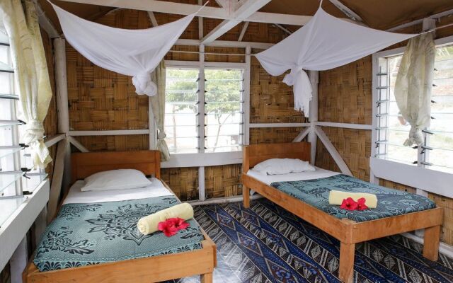 Vatia Beach Eco Lodge