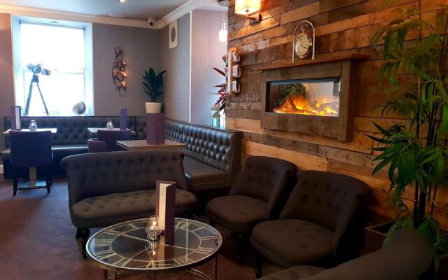 Fairburn Hotel