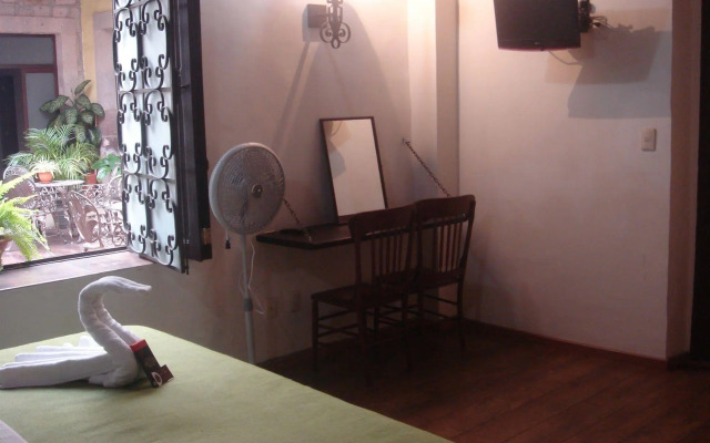 Hotel Cantera Rosa