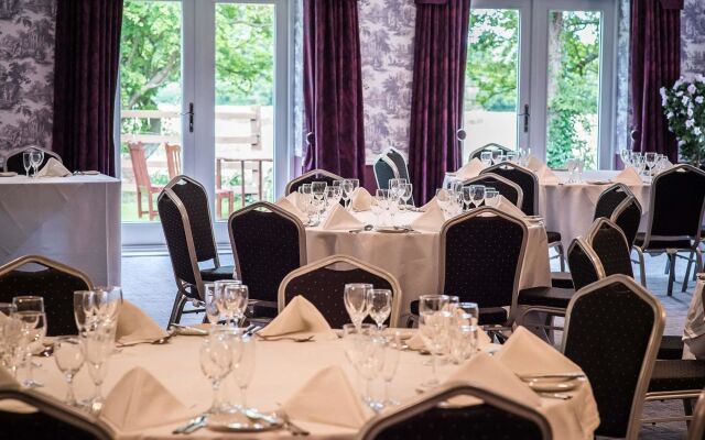 WorldHotels Distinctive Woughton House Hotel