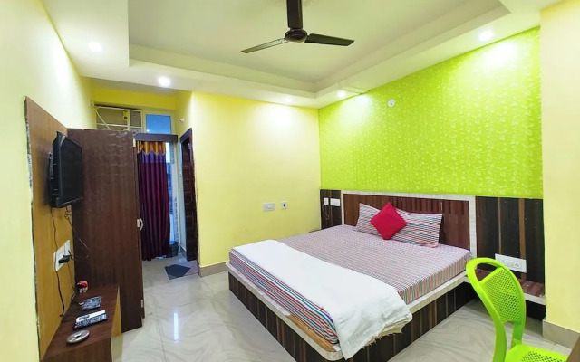 Hotel SR Near Temple Sea Beach Puri