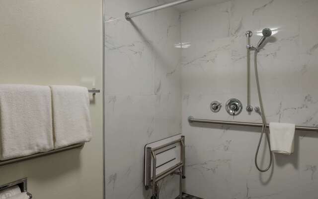 MainStay Suites Savannah Midtown