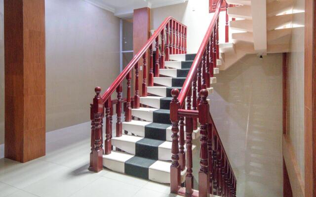 OYO 3023 Yellow Residence