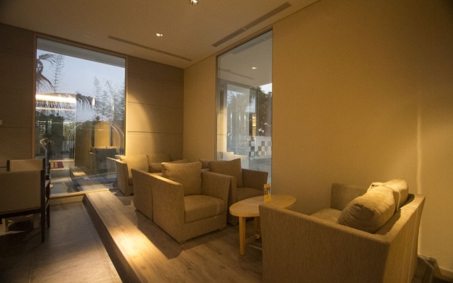 GTV Hotel & Service Apartment – Guest Rooms – Sukamahi