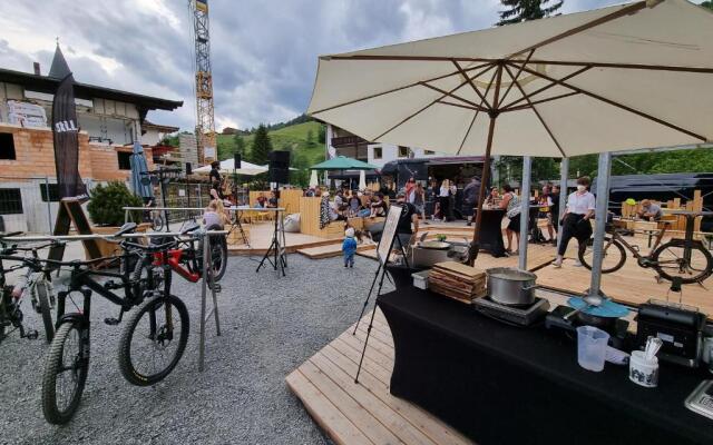 SKILL Mountain Lodge - Ski und Bike Hostel