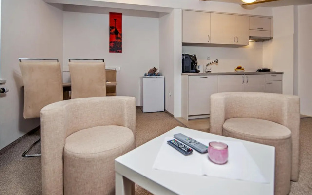 Apartments And Room Marko