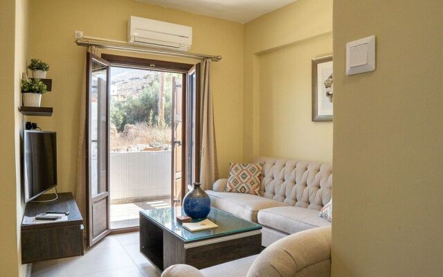 Theoxenia Suites & Apartments