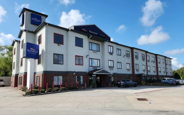 Baymont by Wyndham Houston Brookhollow