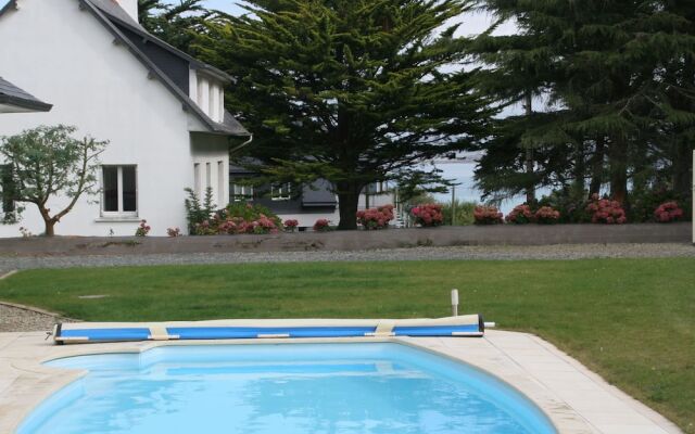 Modern Villa with private pool in Plestin-les-Greves France