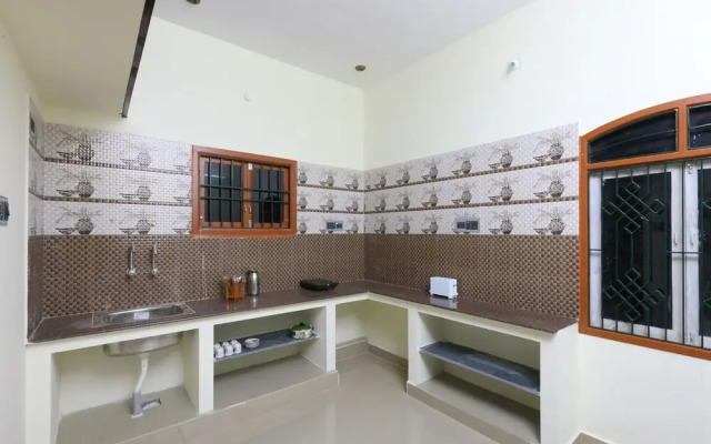 OYO 10910 Home Green View 4BHK Paradise Beach