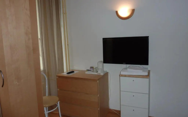 Hotel du Marche – Guest Rooms – Lausanne