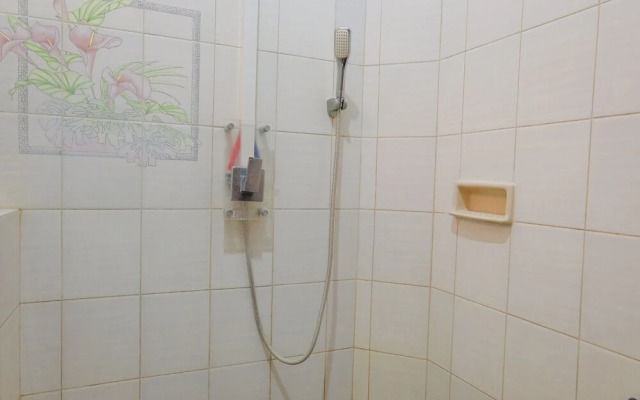 OYO 2060 Adam's Apple Family Guest House