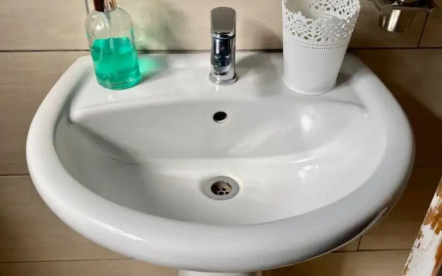 Luxurious 3 bed House Modern Open Plan- Borehole - 2046