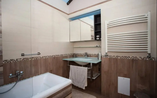 Siriana Open Space Penthouse