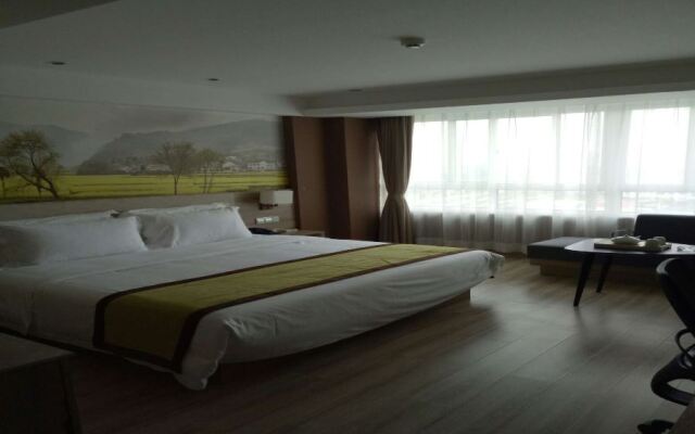 Atour Hotel Hanzhong High-Speed Railway Station