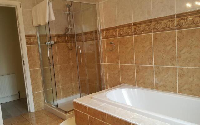 An Charraig Ban on the wild Atlantic way F94WT02