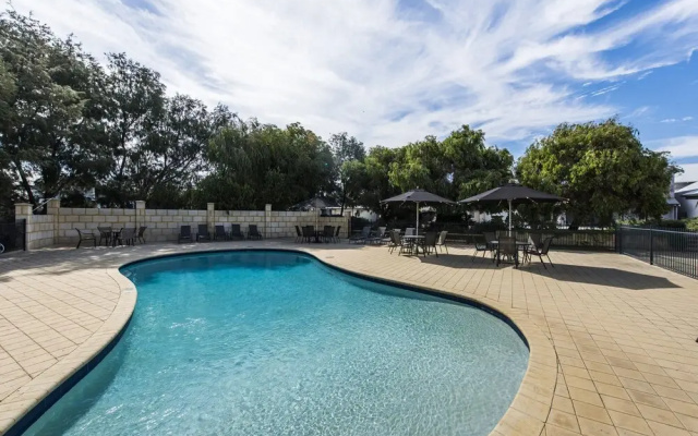 Ledge Point Village - Villa 25 - Pool & Tennis Facilities