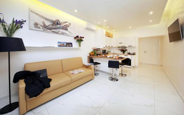 La Maisonnette Tritone Trevi Apartment Rome