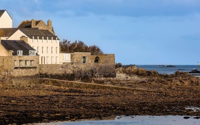 ibis Roscoff bord de mer