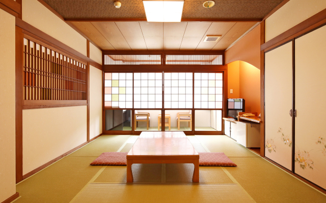 Ueki Onsen Takanoya