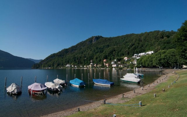 Al Pontile Di Caslano