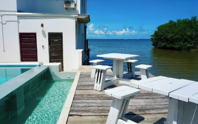 See Belize Waterside Sea View 2-bedroom Apartment w Balcony, Pool & Deck 2nd FL