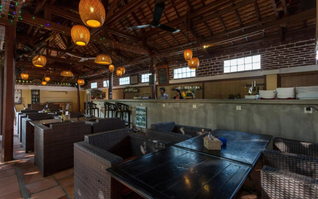 Le Tigre Hotel