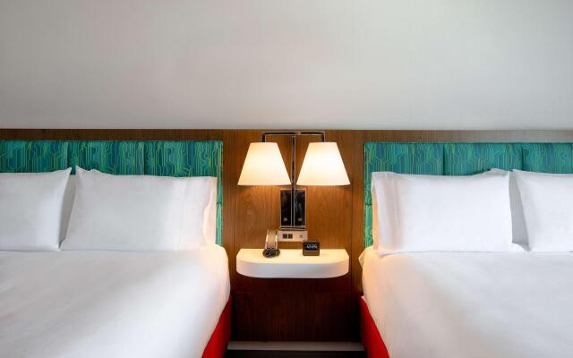 Hampton Inn & Suites Ottawa West