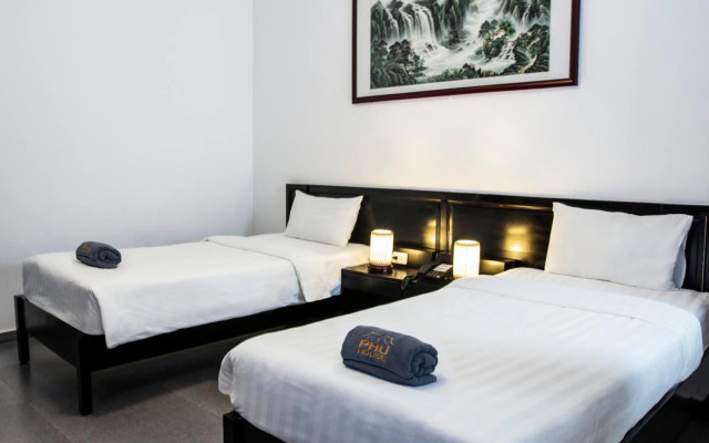 Phu House Hostel