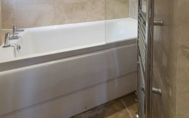 Boutique Tower Bridge Apartment