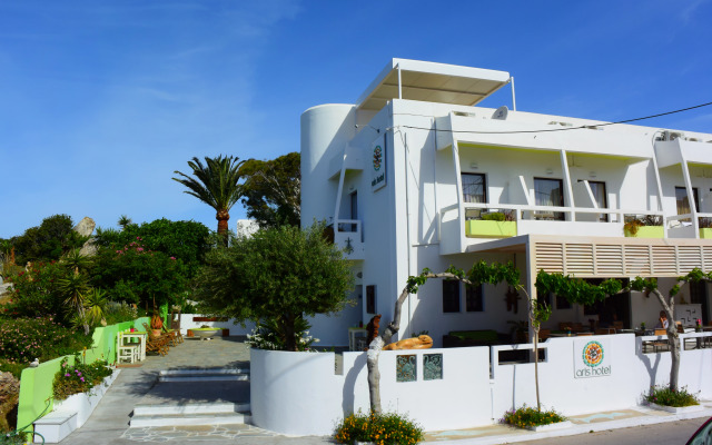 Aris Hotel