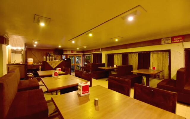 OYO 22915 C M Regency