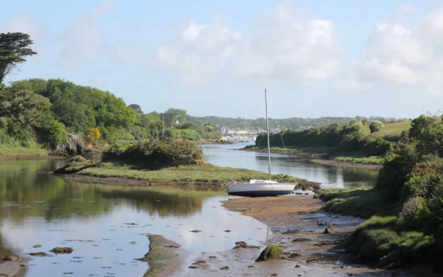 Small Cocoon for 2 by the sea