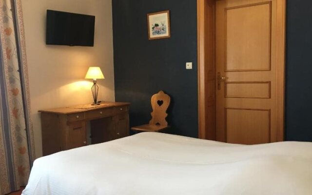 Hôtel-Restaurant A La Couronne