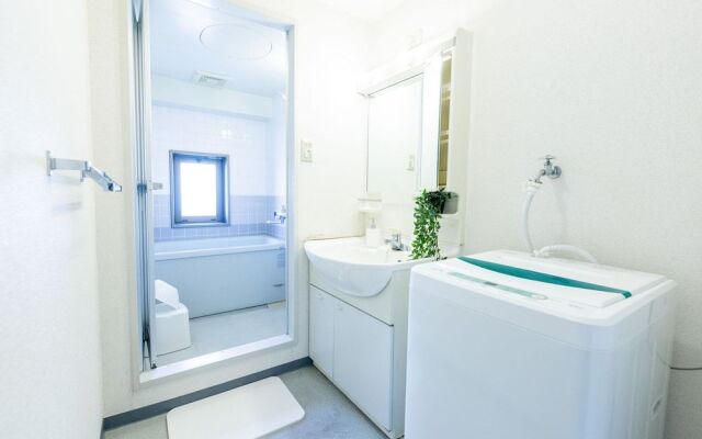 Shinsaibashi Midtown Apartments