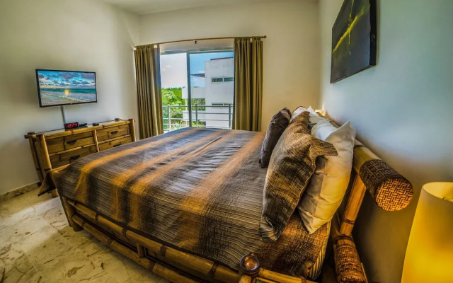 La Vista Condo Beachside