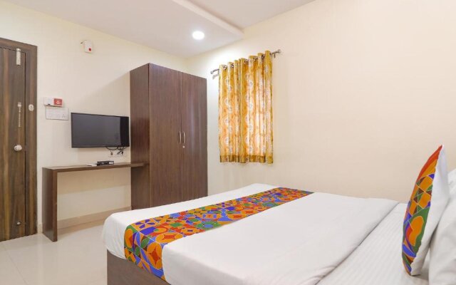 Fabhotel Srisai Hill View