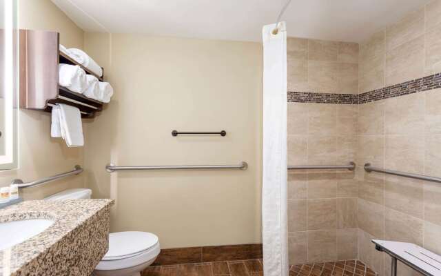 La Quinta Inn & Suites by Wyndham Pigeon Forge